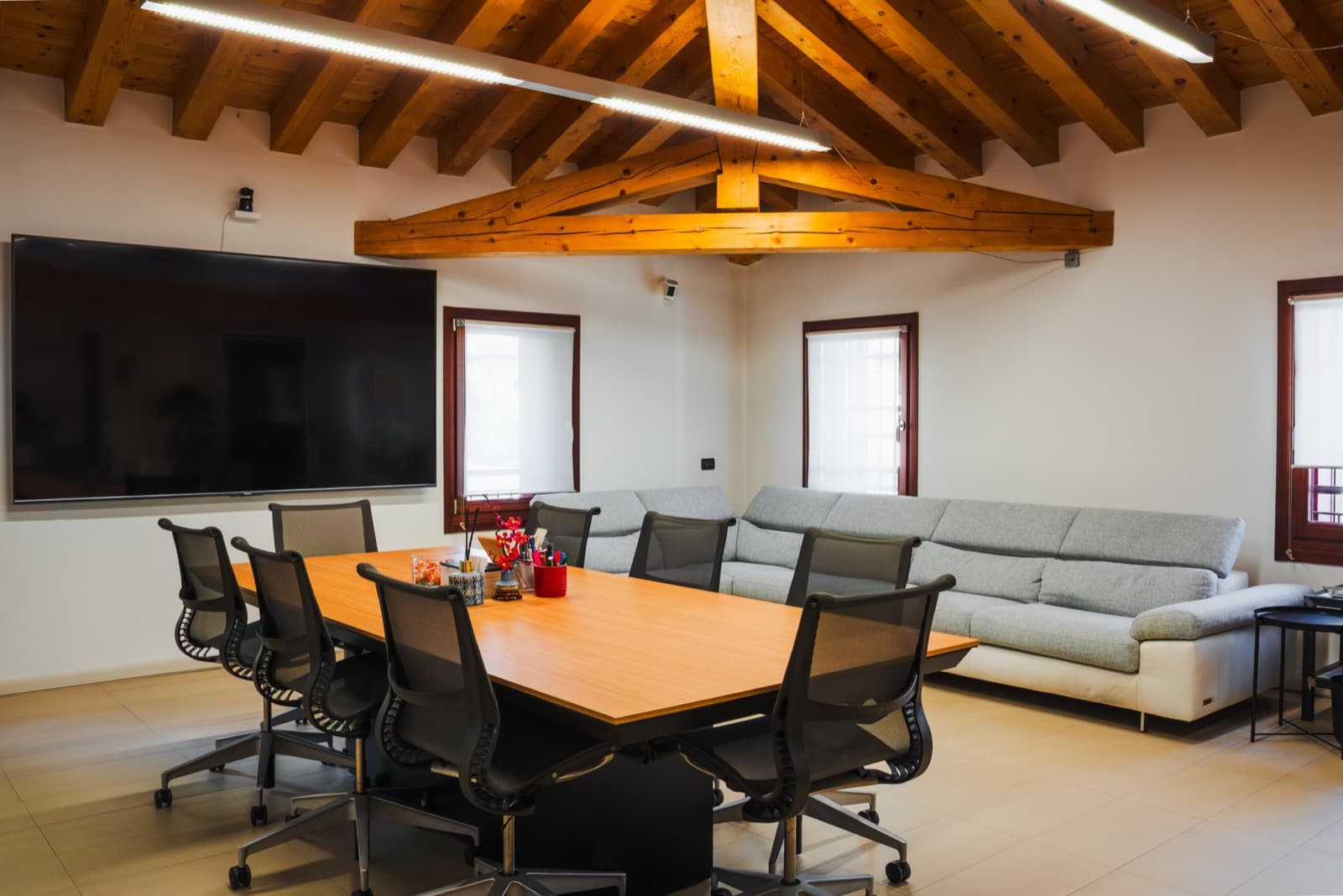 La sala riunioni di Megiston